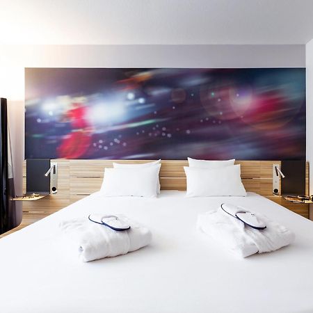 Novotel Limoges Le Lac Exterior photo