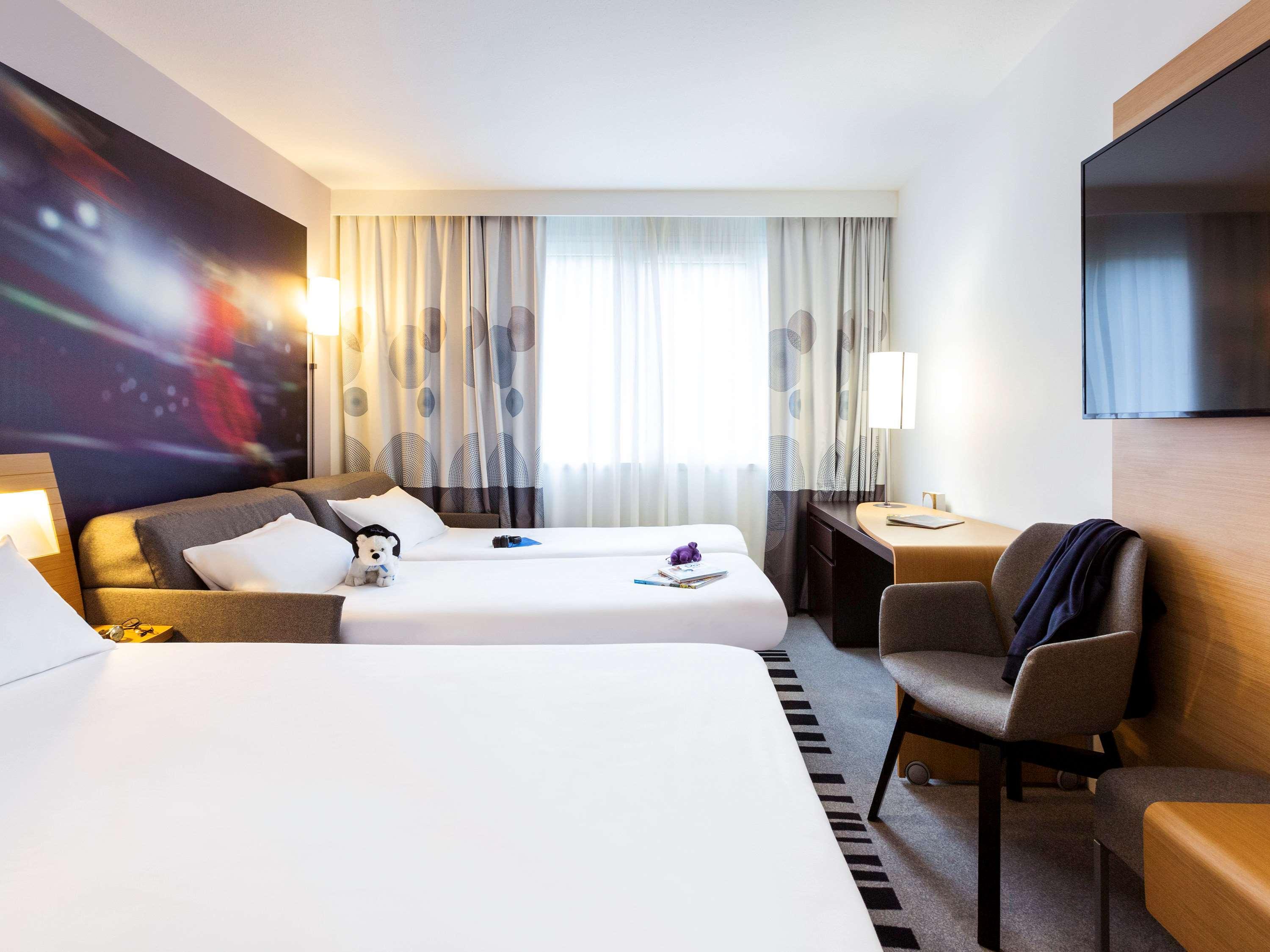 Novotel Limoges Le Lac Exterior photo