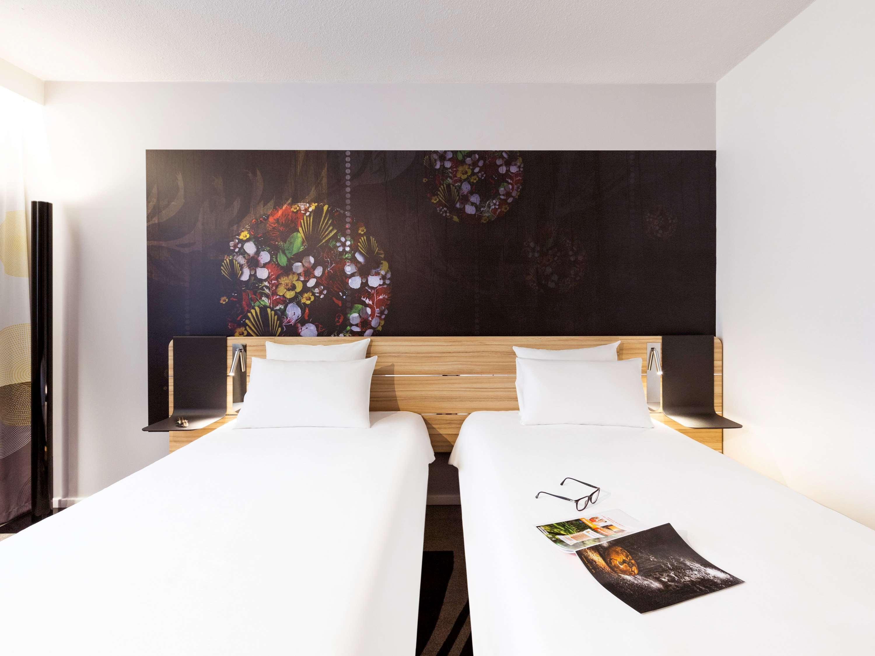 Novotel Limoges Le Lac Exterior photo