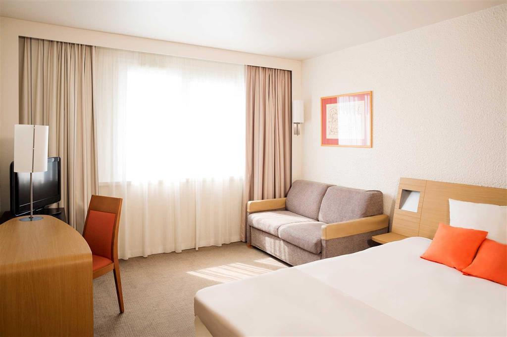 Novotel Limoges Le Lac Exterior photo