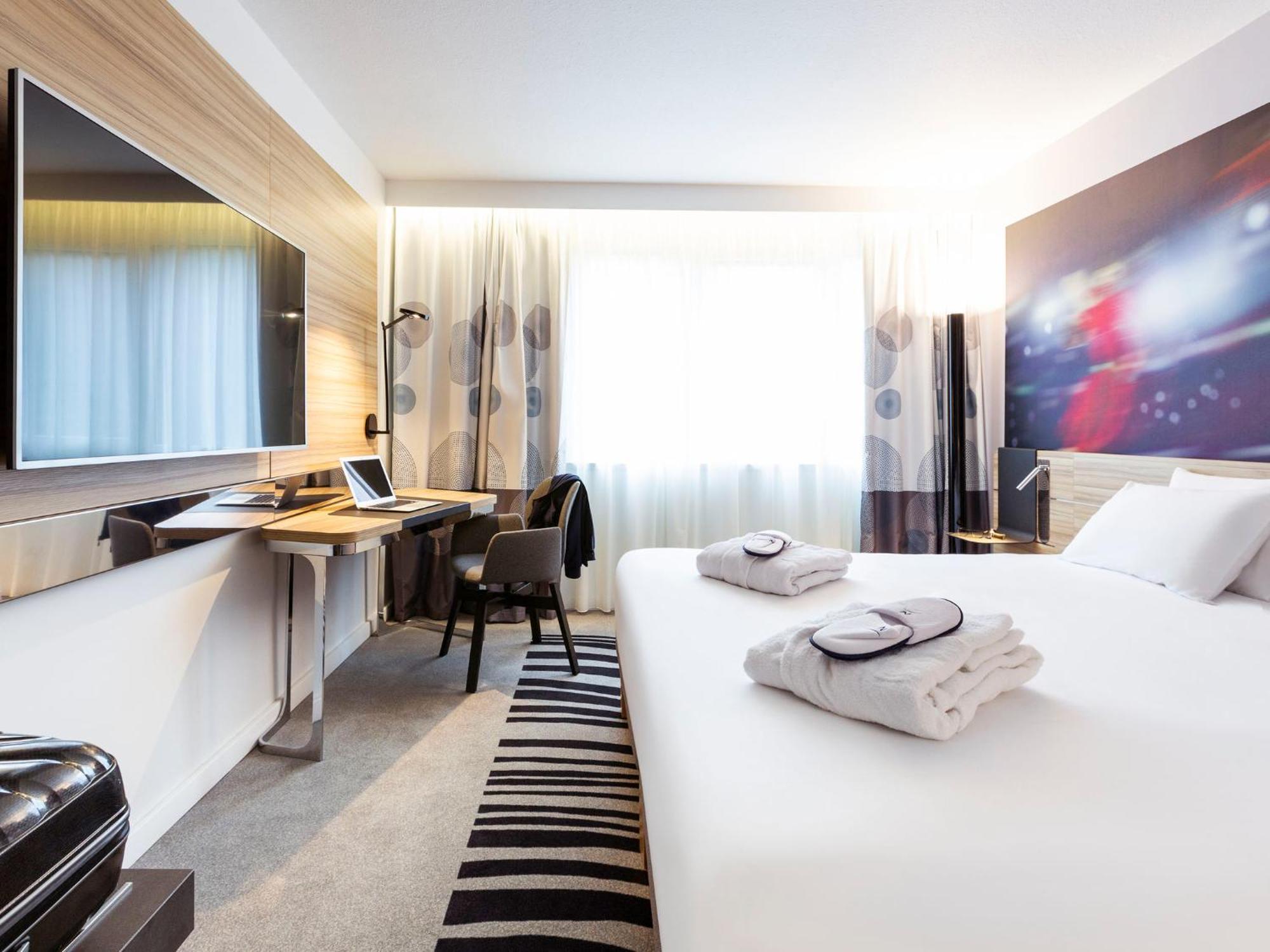 Novotel Limoges Le Lac Exterior photo
