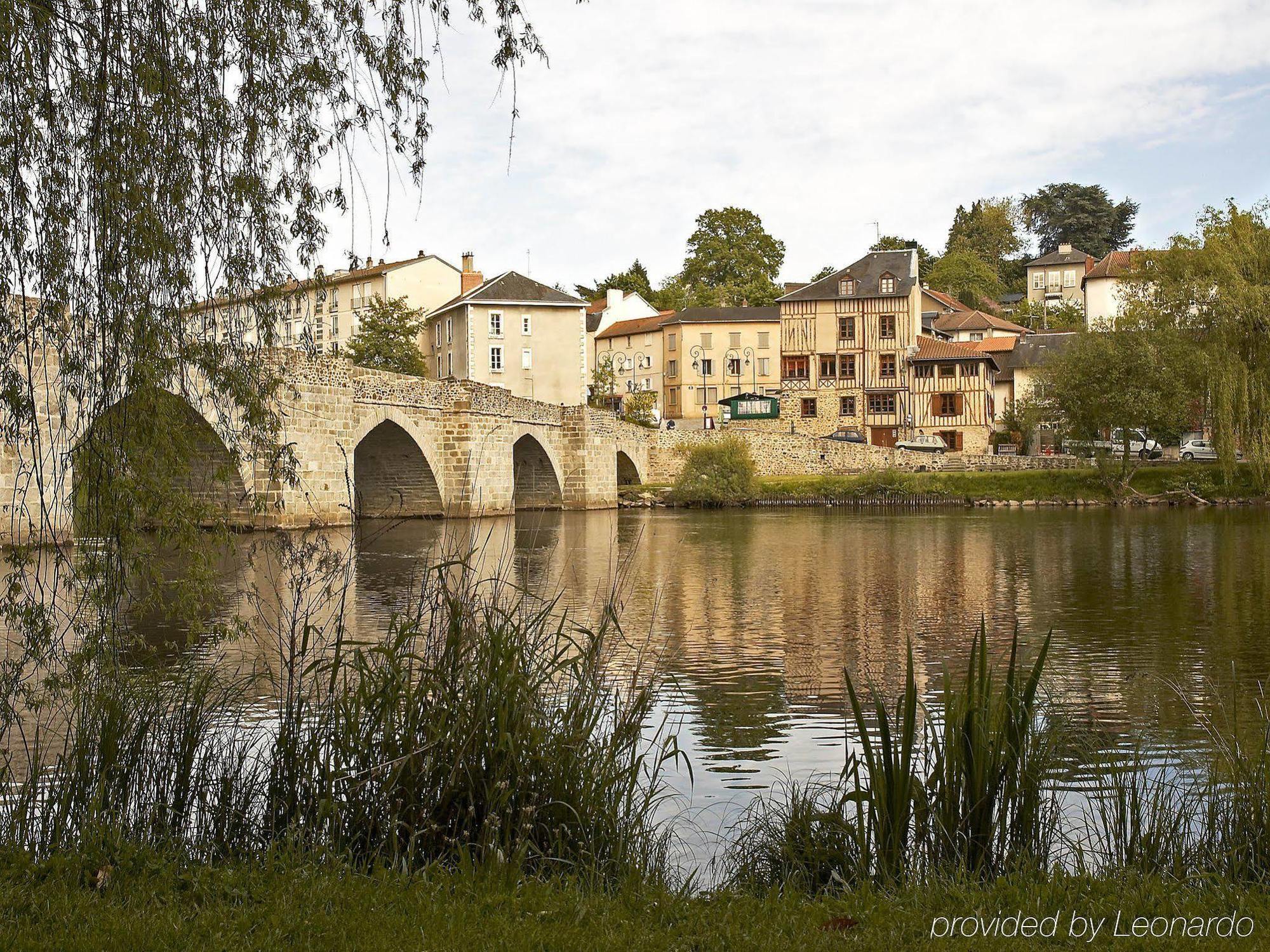 Novotel Limoges Le Lac Exterior photo